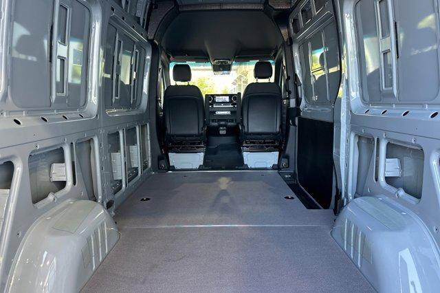 new 2025 Mercedes-Benz Sprinter 2500 car, priced at $83,189