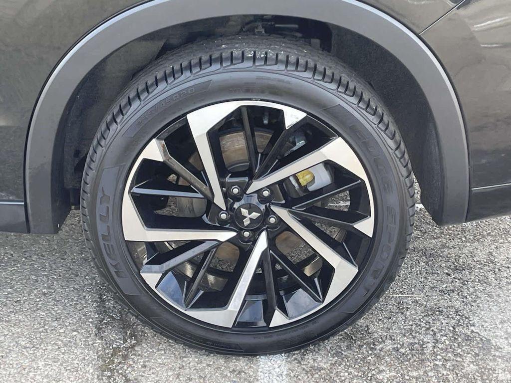 used 2024 Mitsubishi Outlander car, priced at $24,997