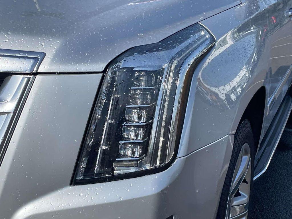 used 2017 Cadillac Escalade ESV car, priced at $19,997