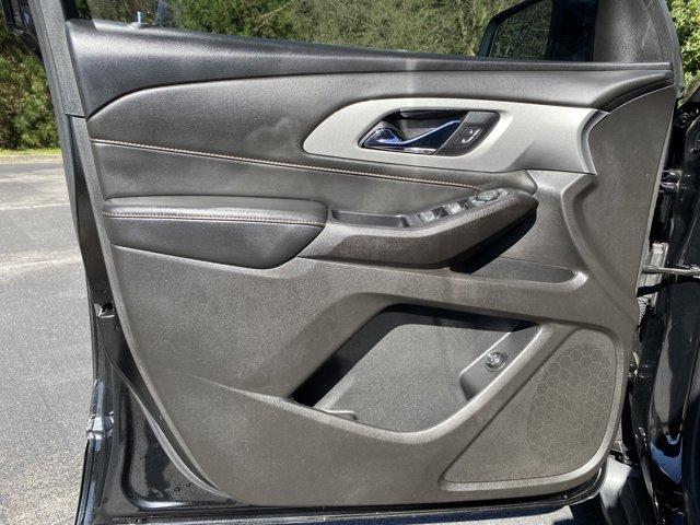 used 2021 Chevrolet Traverse car, priced at $18,867