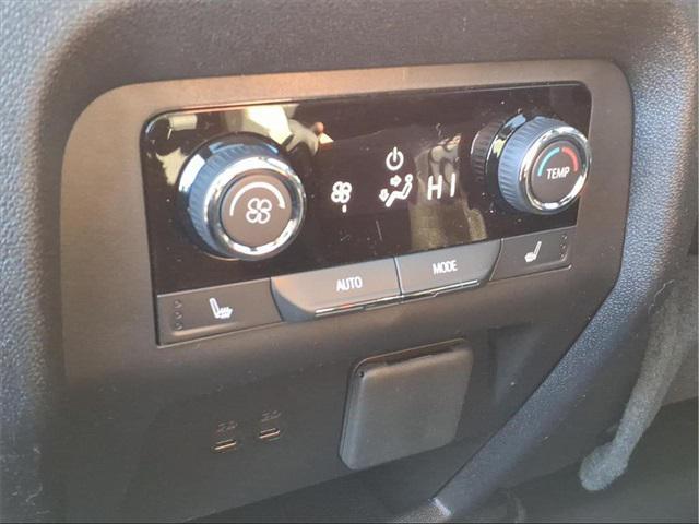 new 2026 Chevrolet Traverse car, priced at $58,343