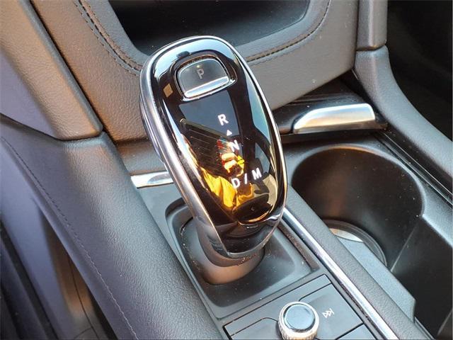 used 2022 Cadillac XT6 car, priced at $28,316