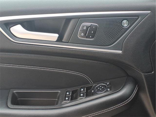 used 2024 Ford Edge car, priced at $25,128