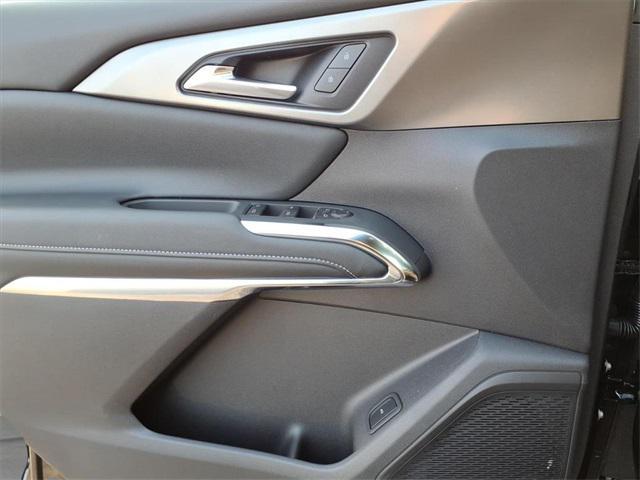 new 2026 Chevrolet Traverse car, priced at $43,211