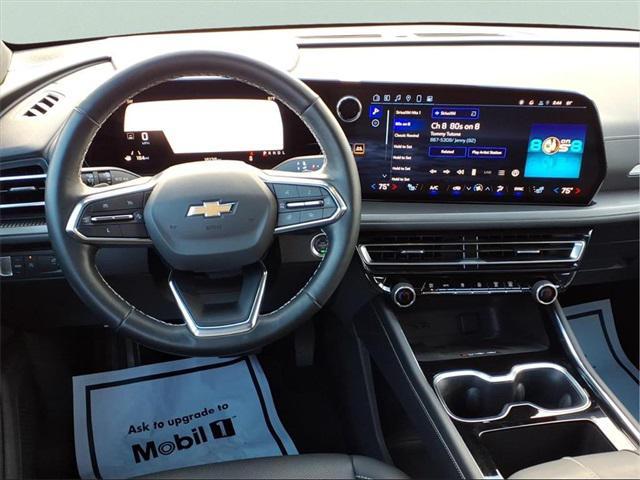 used 2025 Chevrolet Traverse car, priced at $36,891