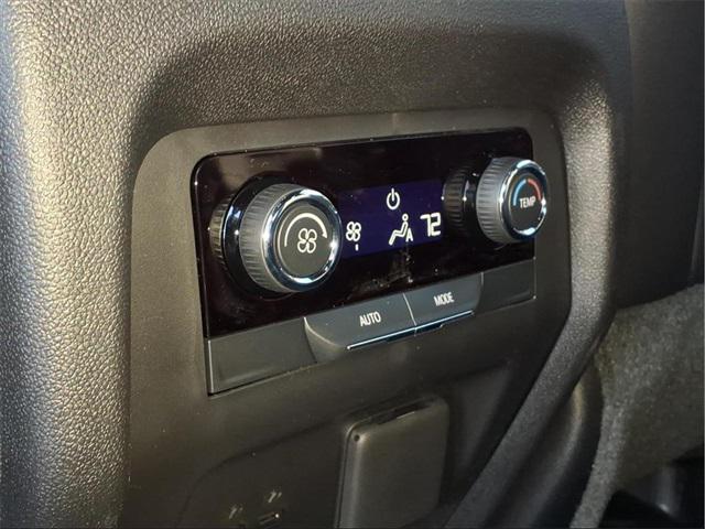 new 2026 Chevrolet Traverse car, priced at $43,211