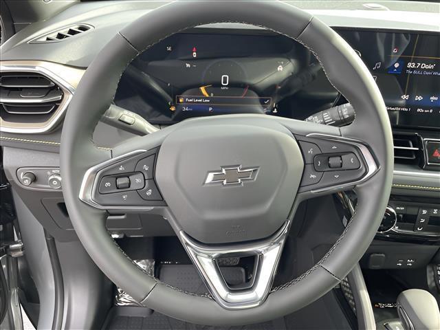 new 2025 Chevrolet TrailBlazer car, priced at $27,914