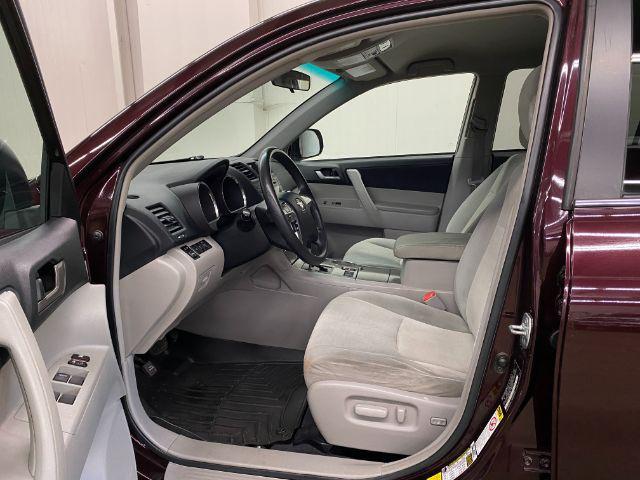 used 2012 Toyota Highlander car, priced at $13,997