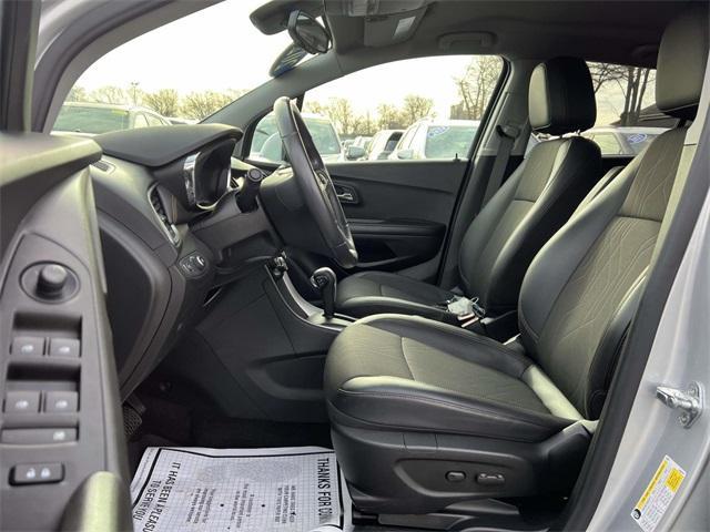 used 2022 Chevrolet Trax car, priced at $15,900