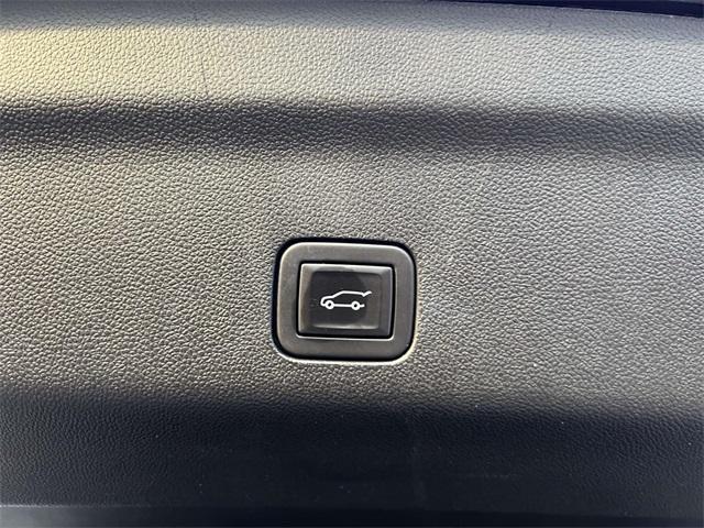 used 2024 Chevrolet Suburban car