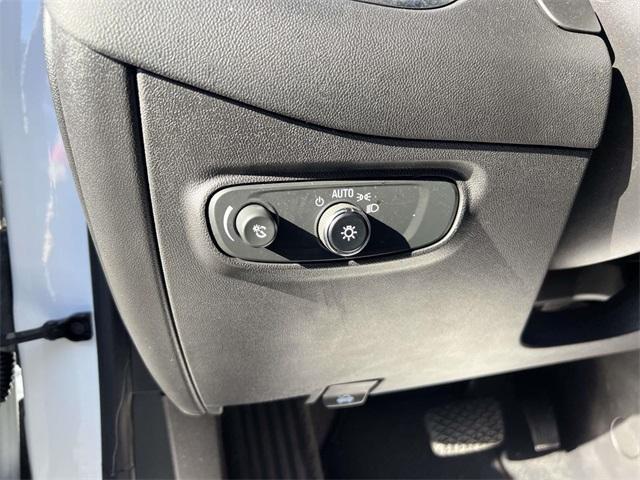 used 2022 Chevrolet Equinox car, priced at $15,950