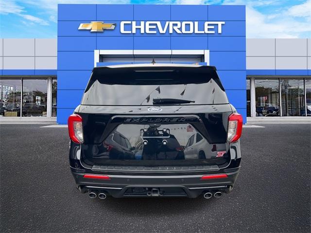 used 2022 Ford Explorer car, priced at $29,900