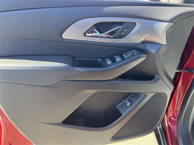 used 2023 Chevrolet Traverse car, priced at $25,455