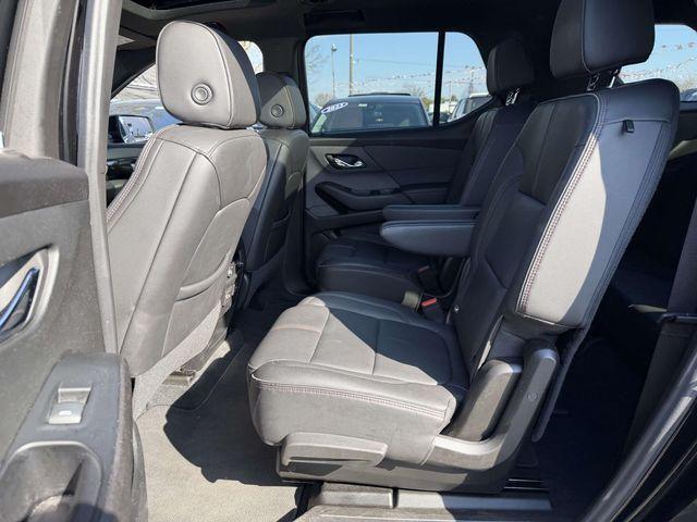 used 2023 Chevrolet Traverse car, priced at $31,500