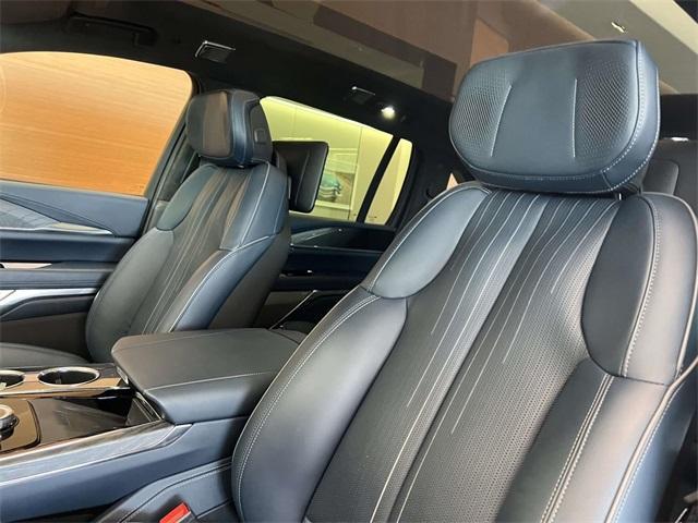 used 2025 Cadillac Escalade IQ car