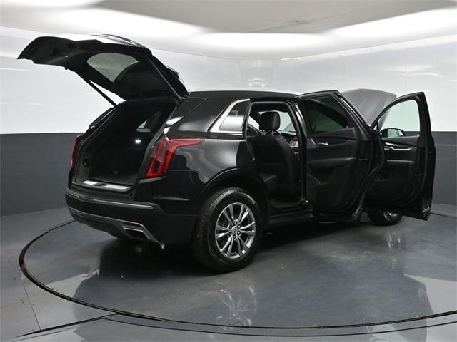 used 2023 Cadillac XT5 car, priced at $31,976
