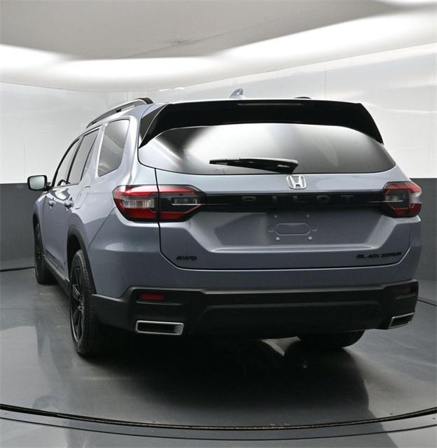 used 2025 Honda Pilot car, priced at $49,886