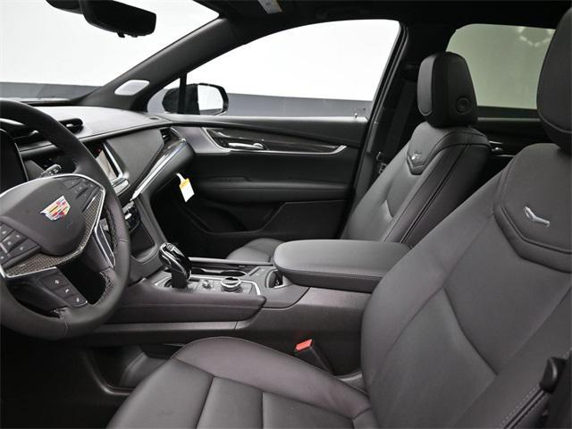 new 2026 Cadillac XT5 car, priced at $69,114