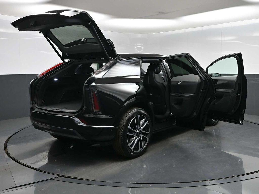 new 2026 Cadillac OPTIQ car, priced at $56,194