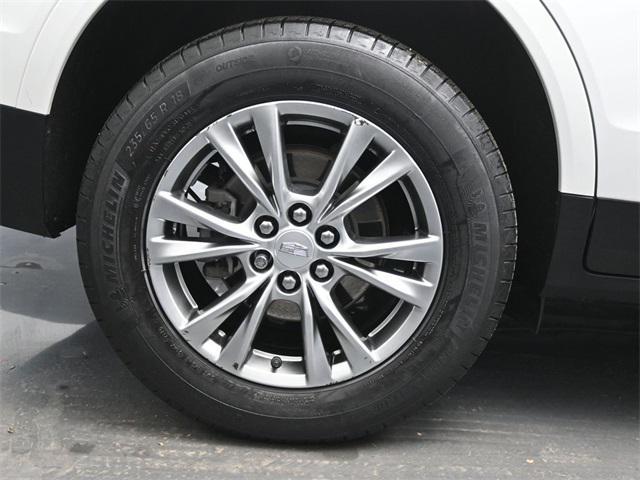 used 2023 Cadillac XT5 car, priced at $32,394