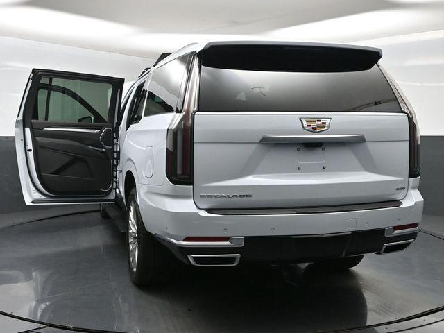 new 2026 Cadillac Escalade ESV car, priced at $114,324