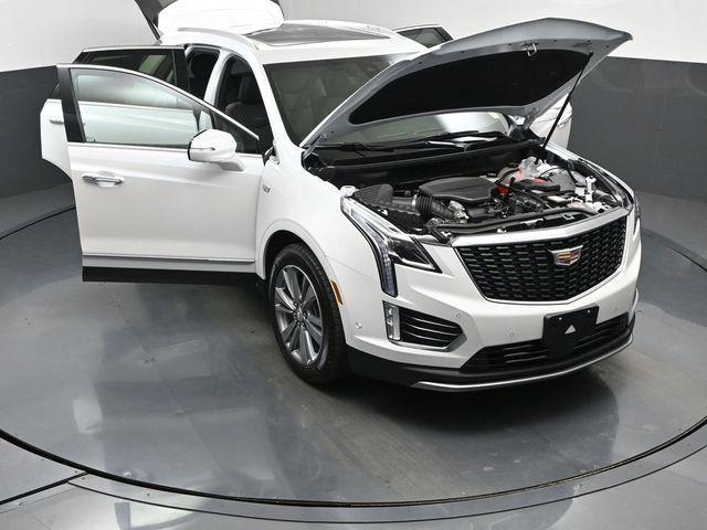 new 2026 Cadillac XT5 car, priced at $62,919