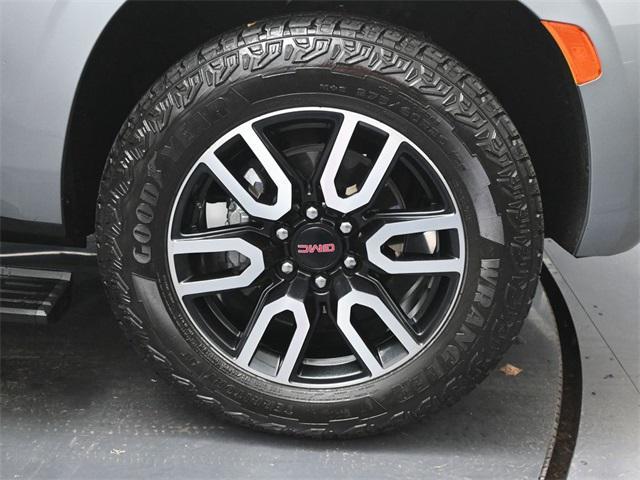 used 2023 GMC Yukon car, priced at $63,685