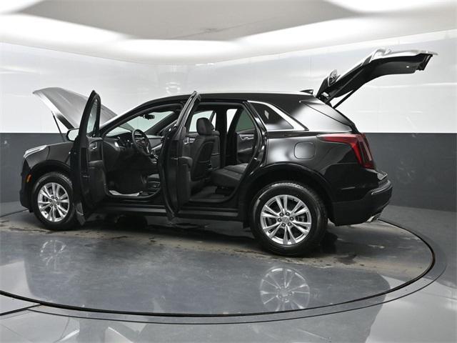 new 2026 Cadillac XT5 car, priced at $50,444