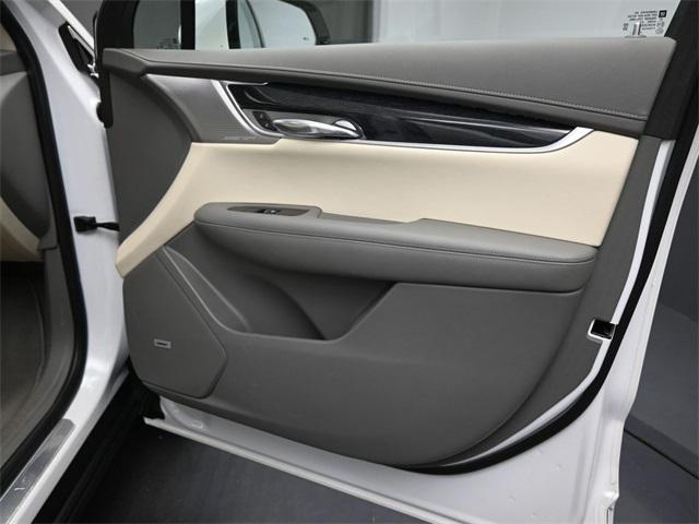 used 2023 Cadillac XT6 car, priced at $35,243