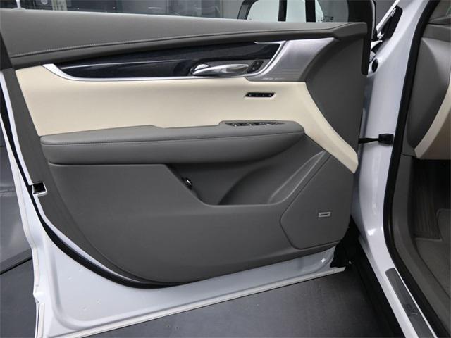 used 2023 Cadillac XT6 car, priced at $35,243