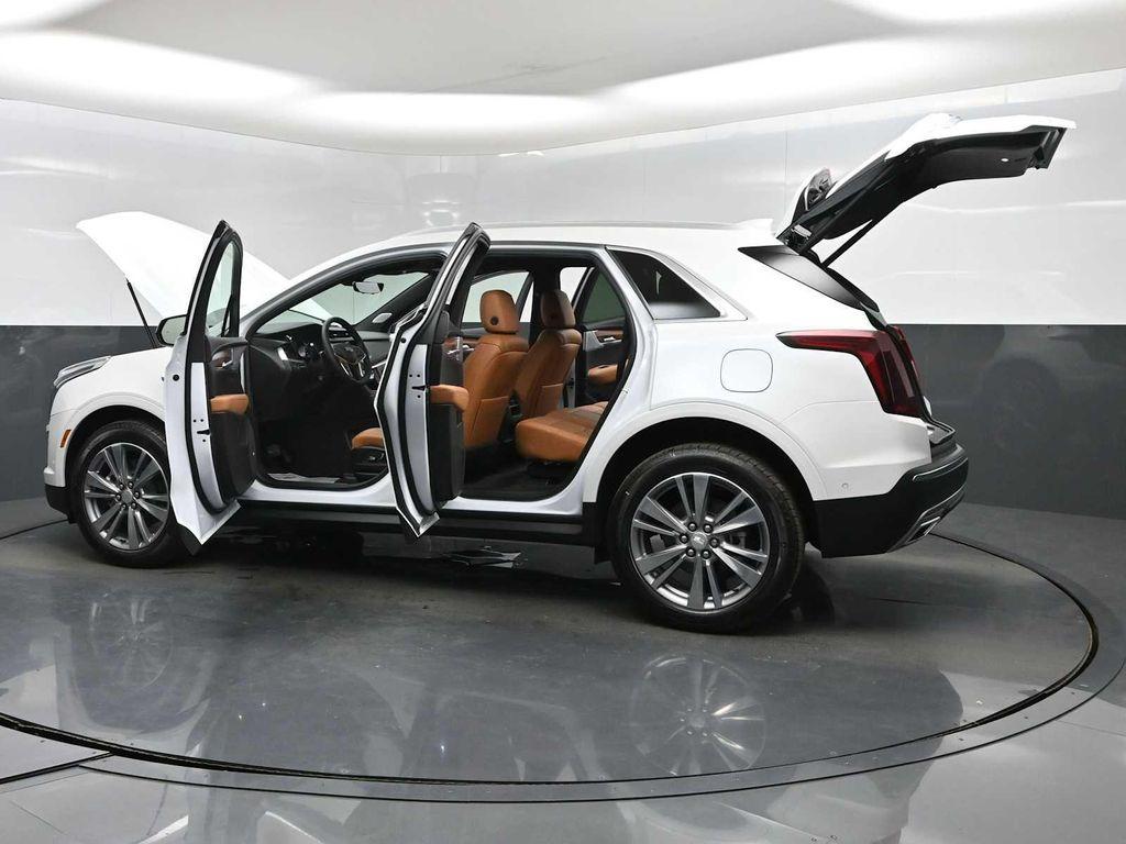 new 2026 Cadillac XT5 car, priced at $58,844
