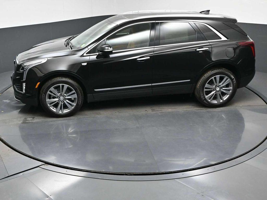 new 2026 Cadillac XT5 car, priced at $62,289