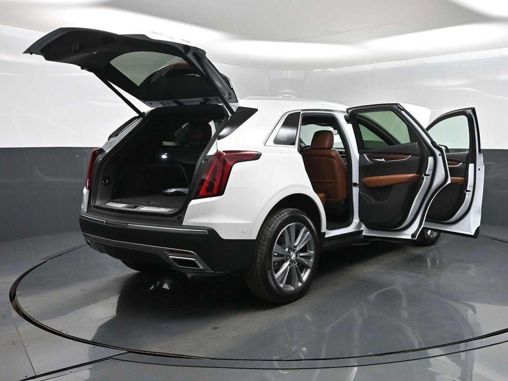 new 2026 Cadillac XT5 car, priced at $64,364