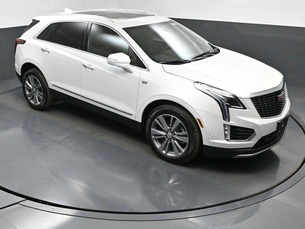 new 2026 Cadillac XT5 car, priced at $64,364