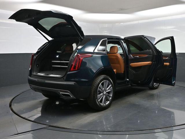 new 2026 Cadillac XT5 car, priced at $58,244