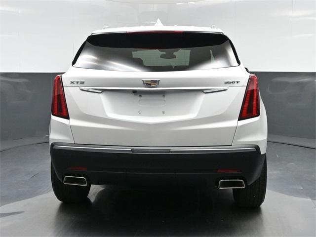 new 2026 Cadillac XT5 car, priced at $48,214