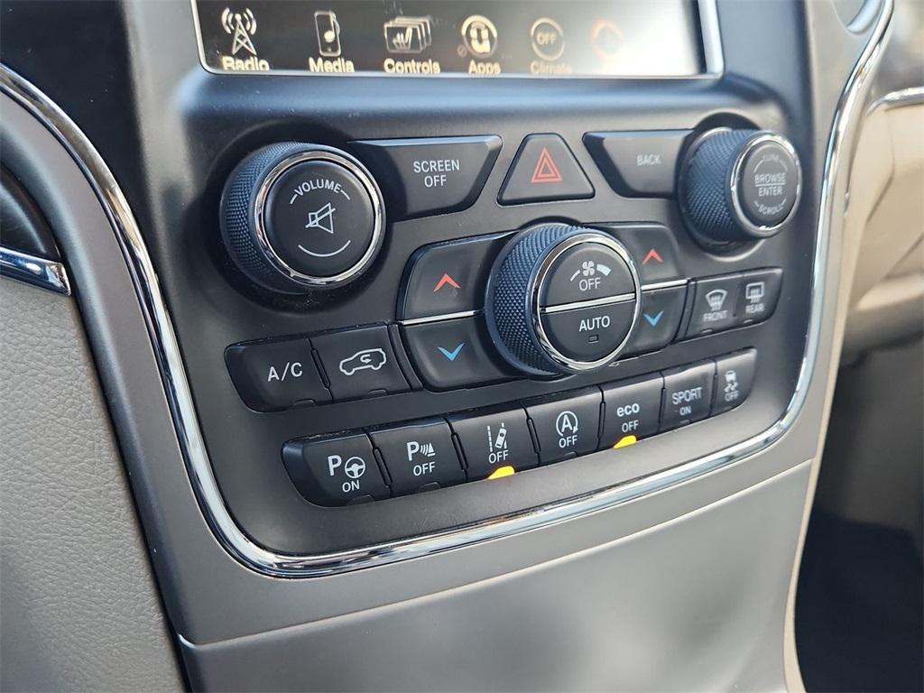 used 2017 Jeep Grand Cherokee car, priced at $18,383