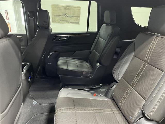 new 2025 Chevrolet Suburban car, priced at $81,622