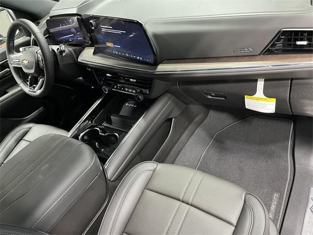 new 2025 Chevrolet Suburban car, priced at $81,622