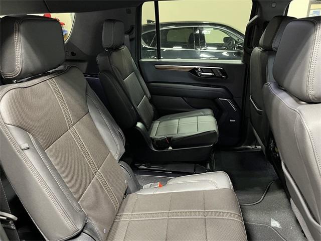 new 2025 Chevrolet Suburban car, priced at $81,622