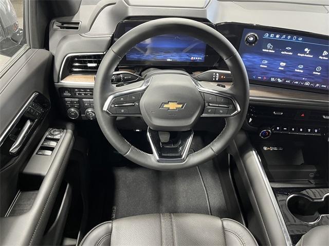 new 2025 Chevrolet Suburban car, priced at $81,622