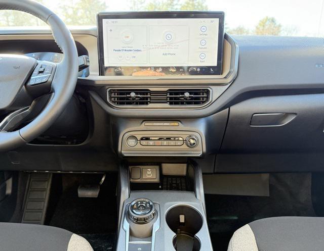 new 2025 Ford Bronco Sport car, priced at $33,085