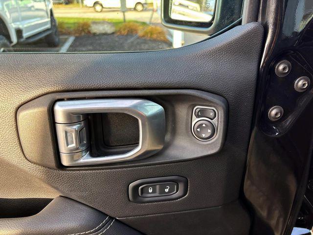 used 2022 Jeep Wrangler Unlimited car, priced at $27,000