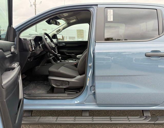 new 2025 Ford Ranger car, priced at $40,500