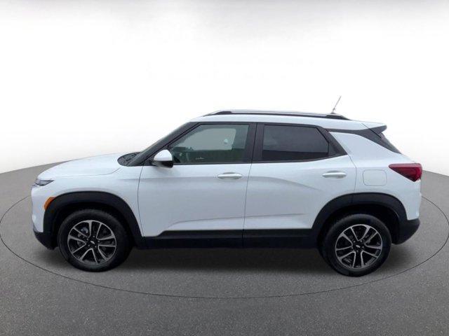 used 2025 Chevrolet TrailBlazer car, priced at $20,197