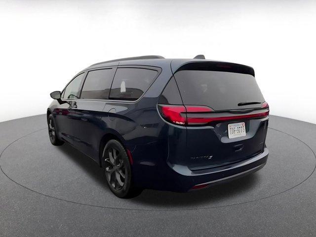 used 2025 Chrysler Pacifica car, priced at $35,320