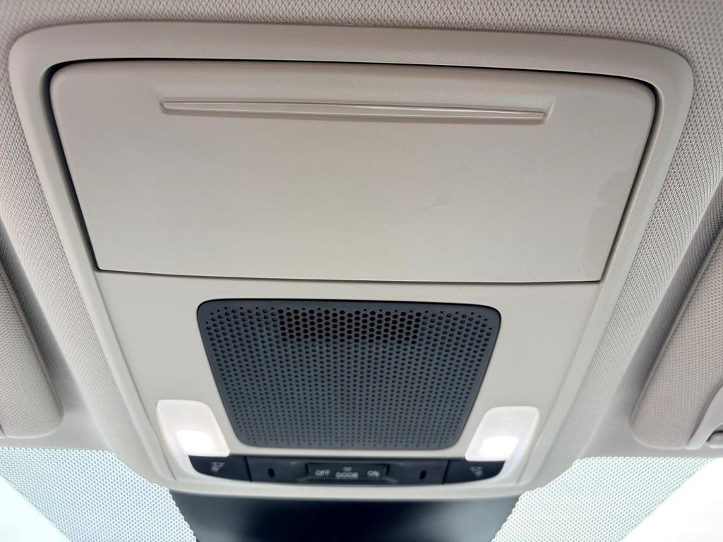 used 2023 Honda Pilot car, priced at $33,802