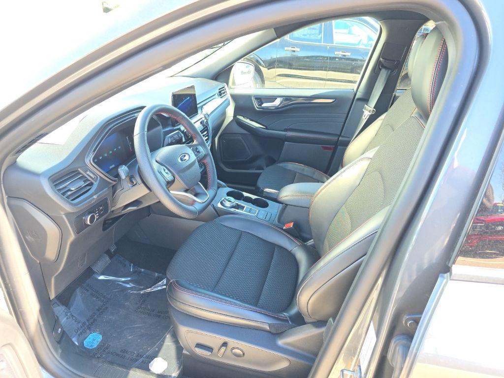 used 2025 Ford Escape car, priced at $24,859