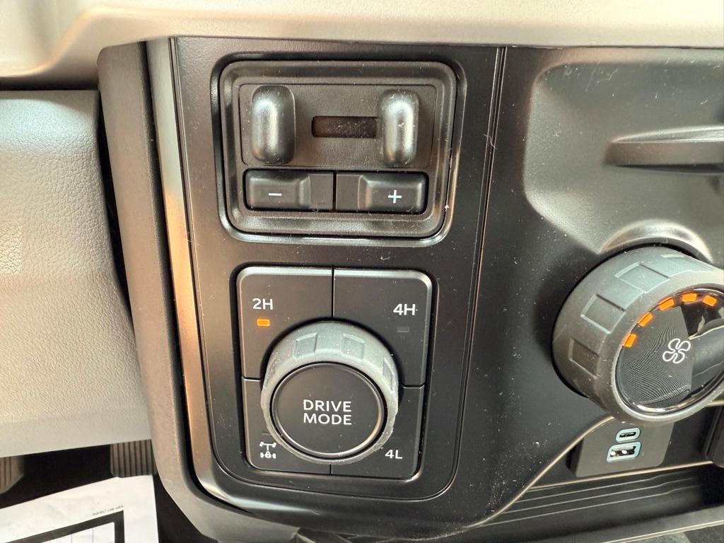 new 2025 Ford F-350 car, priced at $65,995