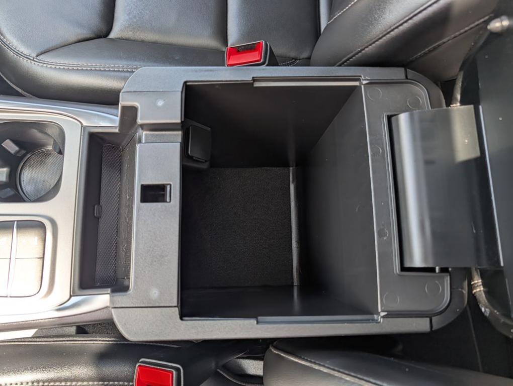 used 2022 Ford Explorer car, priced at $28,605